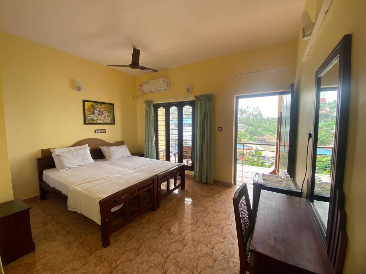 Karma Beach Resort Kovalam Værelse billede