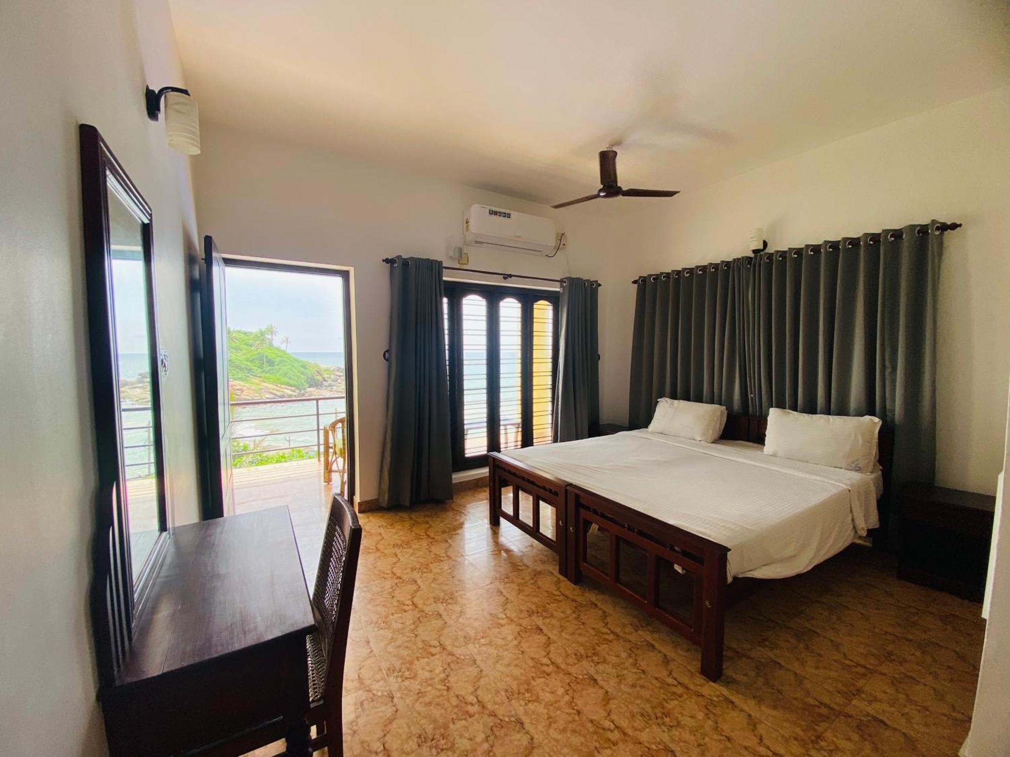 Karma Beach Resort Kovalam Eksteriør billede